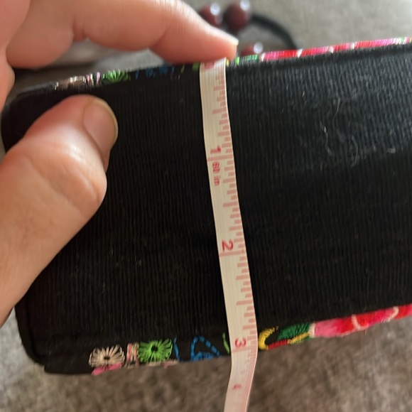 Small embroidered handbag - Picture 9 of 9